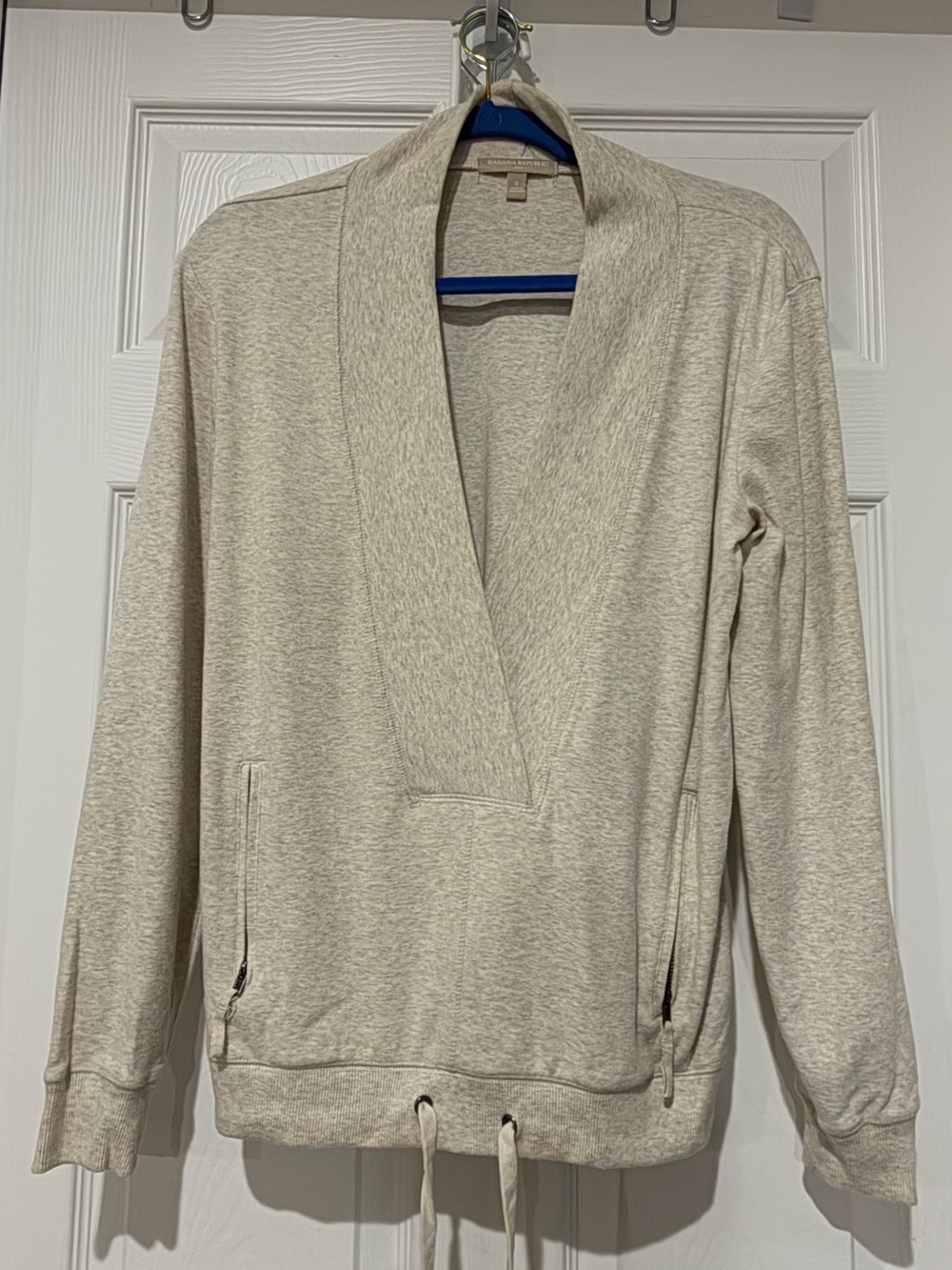 Banana Republic Women's Cream V-Neck Shawl Pullover